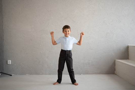 Boy's cotton twill trousers with a touch of elastan for better move