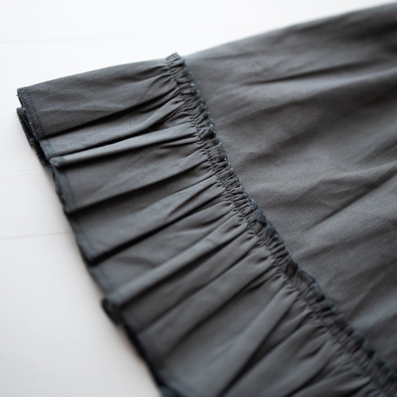 Girl's skirt with ruffle hem